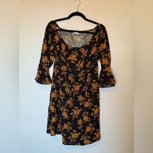 Jeceika Floral Black and Gold Dress size Large